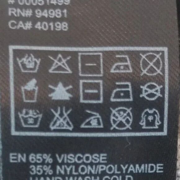 Forever 21 sequins long sleeve sweater Sz M - Picture 5 of 16